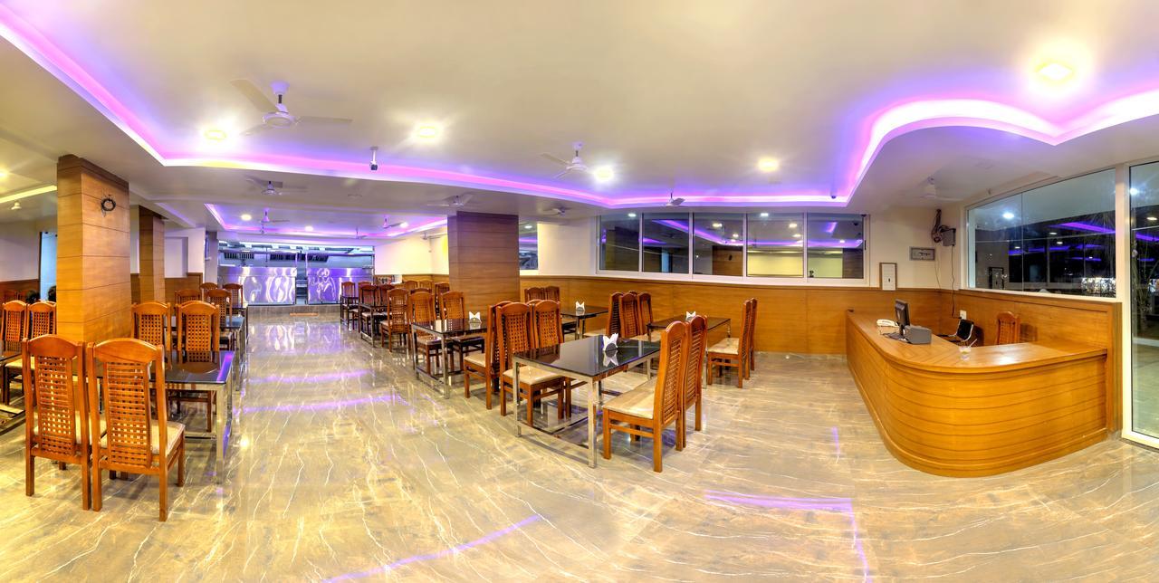 Hôtel Jyothis Residency à Kollur Extérieur photo